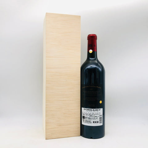 シャトー シュヴァルブラン 2007 750ml。気品と力強さを備えた、右岸の名門グランヴァン。