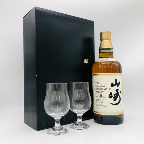 山崎10年 ホワイトラベル 700ml、旧ボトル仕様で若々しい味わい。ウイスキーグラス付き