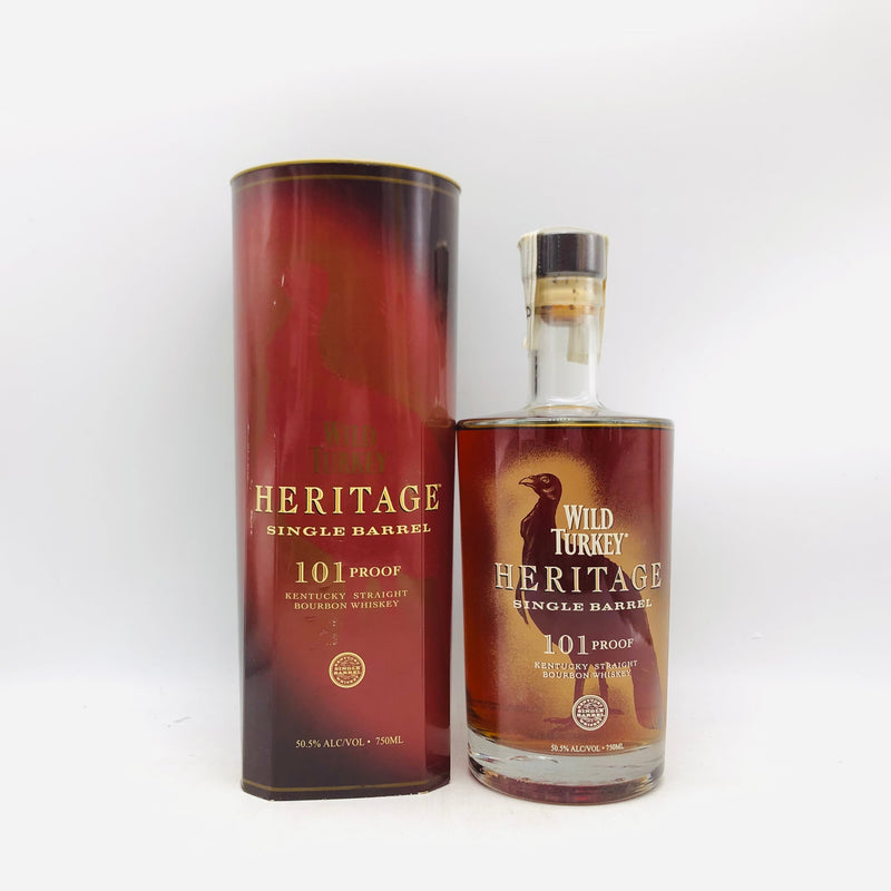 ワイルドターキー ヘリテージ 750ml。骨太スパイスが響く、王道ケンタッキーバーボン。