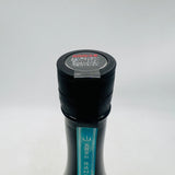 菊 純米大吟醸 ブルーサファイア 720ml。美しい青瓶と果実香が魅力の純米大吟醸。