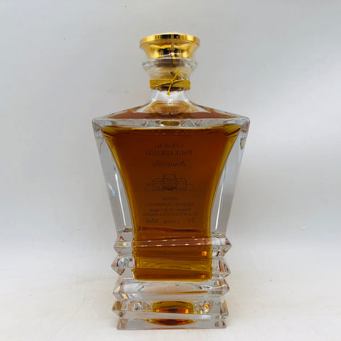 ポールジロー ブートビル COGNAC 700ml。畑から瓶まで、職人が守る純粋なコニャック。