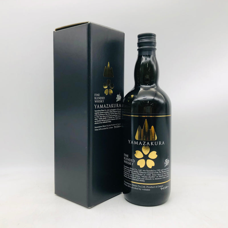 山桜 黒ラベル 700ml。穏やかな甘みと香りが寄り添う、親しみやすい国産ウイスキー