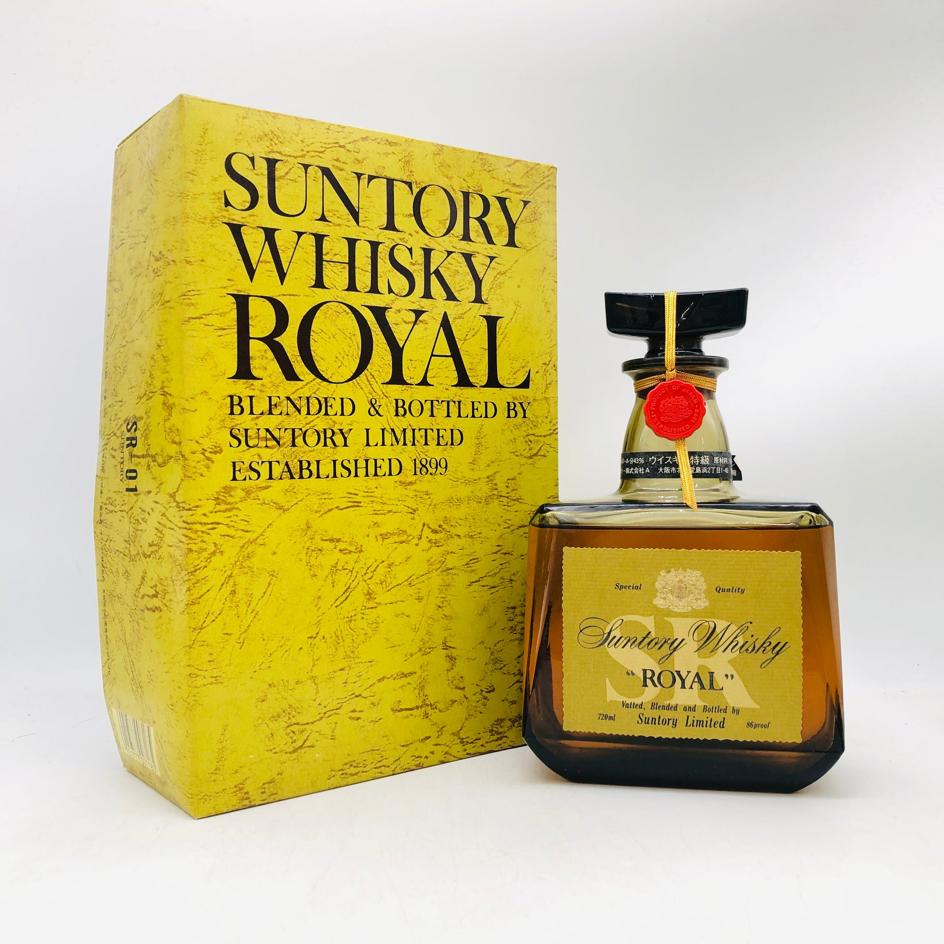 SUNTORY サントリー ローヤル SR ゴールドラベル 向獅子マーク 720ml