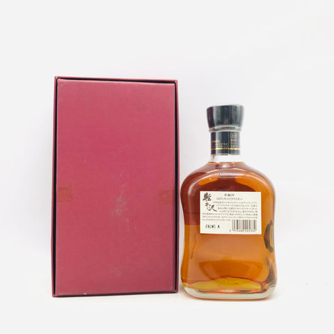 軽井沢 8年 スリムボトル 700ml。軽井沢の伝統を、軽やかに味わう8年熟成。