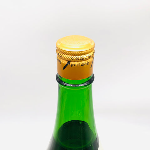 十四代 角新本丸 生酒 日本酒 1800ml 最新詰め。山形県高木酒造、フレッシュな果実香と瑞々しい甘みが特徴の限定生酒。伝統的な和風ラベル。