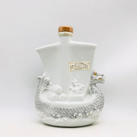 スーパーニッカ七福竜 600ml。七福のブレンドで楽しむ、豊かな香りとまろやかさ。　