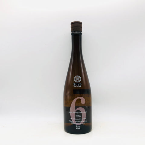 新政 No.6 R-type 2025 720ml 2026.01。6号酵母が生む、フレッシュで透明感あふれるモダン日本酒。