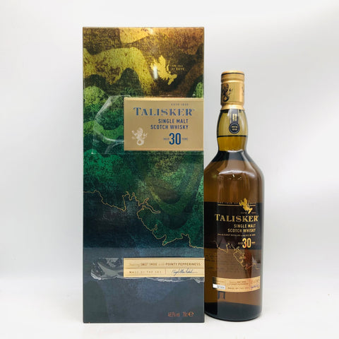 タリスカー 30年 2021ボトリング 700ml。潮風とスモーク、熟成由来の甘みとスパイスが調和した長期熟成シングルモルト。