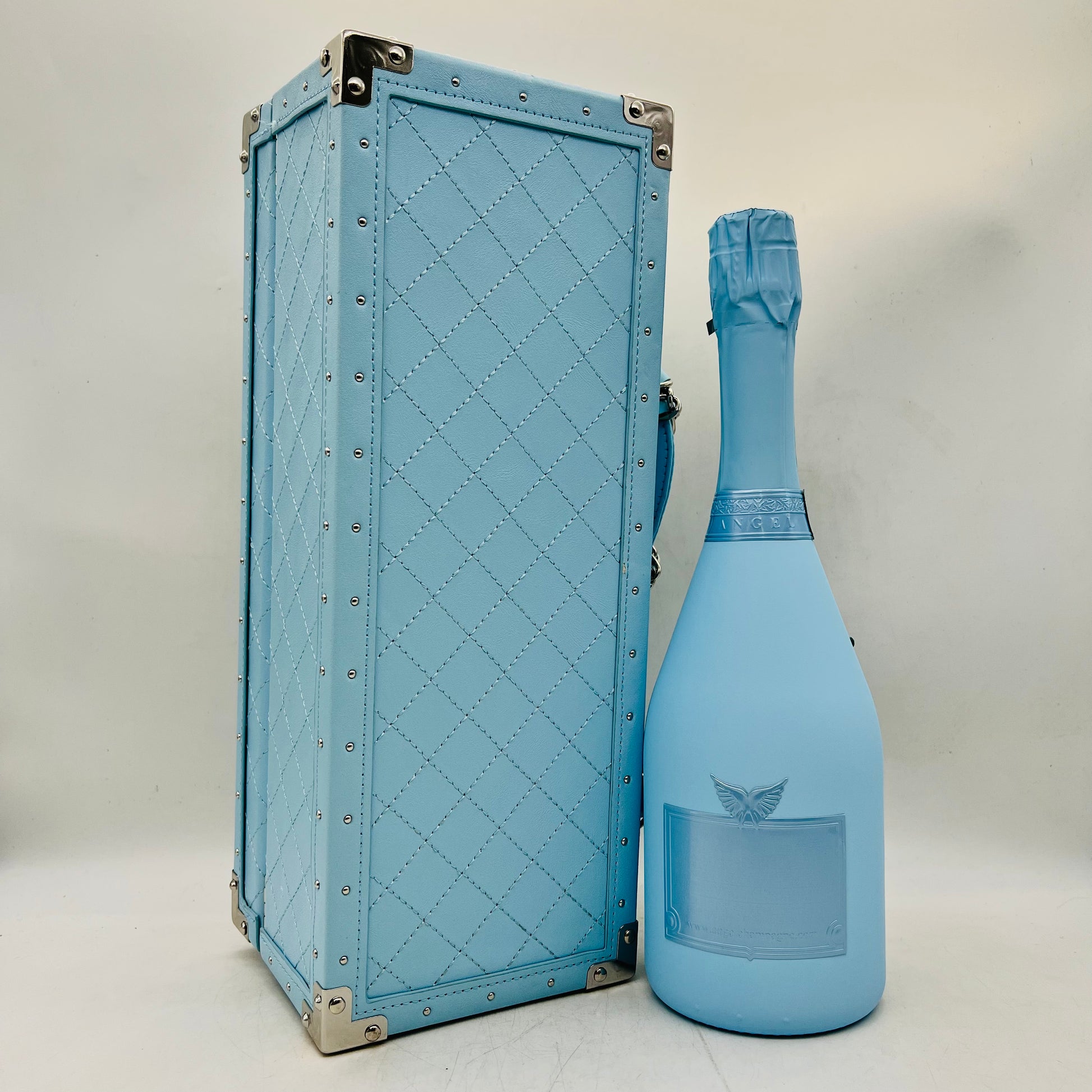 エンジェル シャンパン ドゥミセック ブルー – お酒の通販ならLINXAS