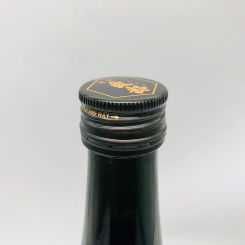 信州亀齢金紋錦 720ml。長野の酒米が生む、凛とした旨みと透明感。　