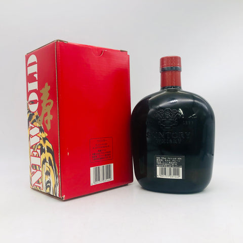 サントリーオールド 寿干支ボトル 寅年 700ml。縁起の寅年を祝う、華やかで深い味わいの寿オールド