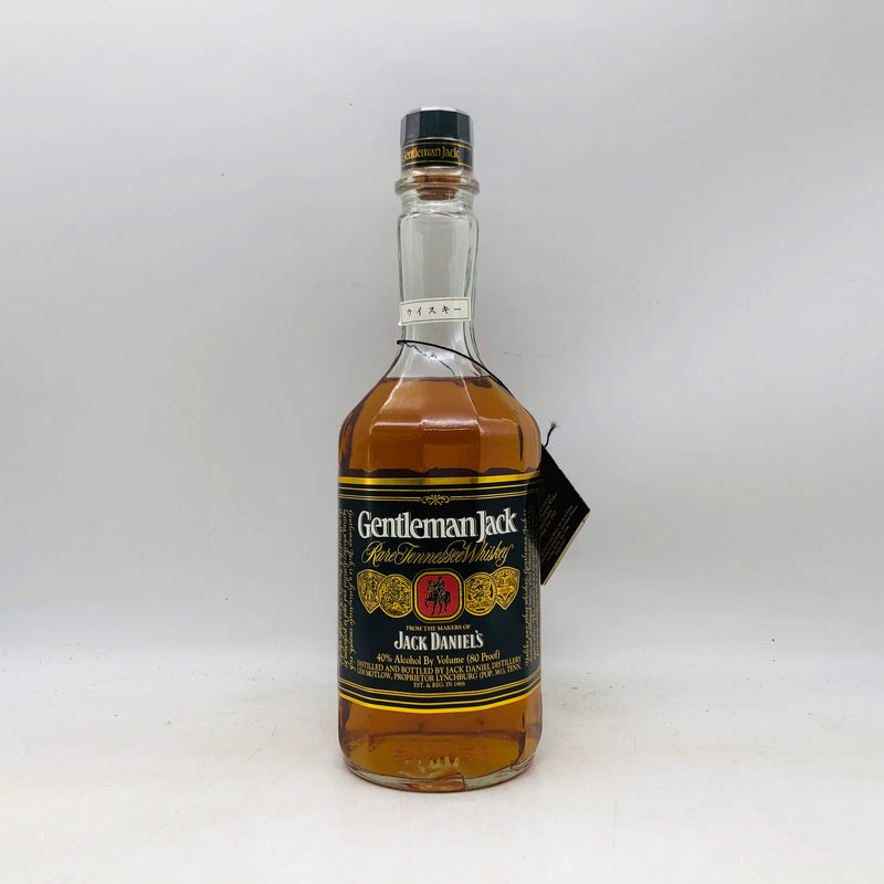 ジャックダニエルジェントルマンジャック旧 750ml。二度の木炭ろ過が生み出す、シルクのようになめらかな味わい。