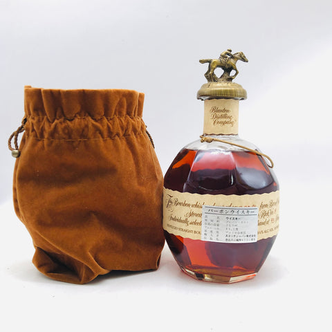 ブラントン 750ml。ひと樽が描く、唯一無二の物語。 