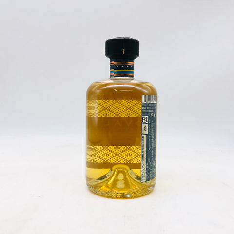 コーヴァル ドライジン 500ml。繊細な香りとピュアな味わいが魅力のプレミアムクラフトジン
