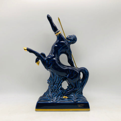 レミーマルタン ケンタウロス 700ml。「伝統と気品を宿す、象徴のコニャック