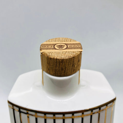 サントリー 響 楽器 琴型ボトル 楽器シリーズ 600ml。琴の音色をボトルに閉じ込めた、響の限定逸品