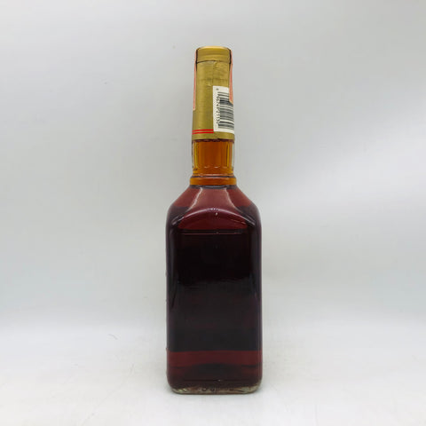 バーボンヒル 15年 750ml。15年の歳月が磨き上げた、幻のヴィンテージバーボン。