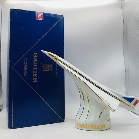 ゴーティエコンコルド飛行機陶器ボトル 700ml。超音速旅客機コンコルドを再現したコレクターズコニャック