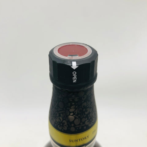 サントリー 山崎蒸溜所貯蔵梅酒 リッチアンバー 750ml、琥珀色の深い輝きとウイスキー樽熟成による芳醇な香味が特徴の梅酒。