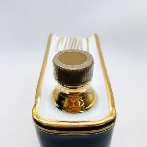 CAMUS 医師ガシェの肖像 700ml。ゴッホの名画を再現した陶器ボトルに熟成コニャックを詰めた逸品。