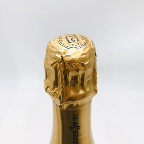 ペリエジュエベルエポック2011 750ml。花咲くシャンパーニュ