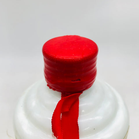 貴州茅台酒 天女ラベル 1996年 500ml、熟成感あふれる芳醇な白酒。