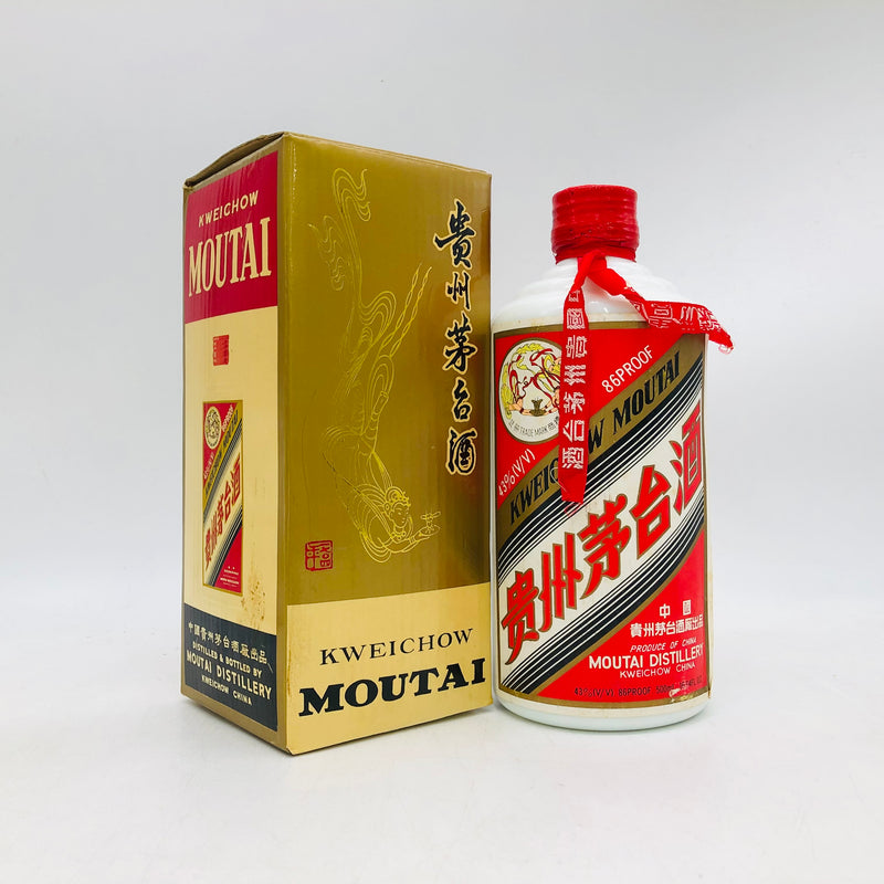 貴州茅台酒 天女ラベル 500ml、華やかな天女デザインの白酒。まろやかな口当たりと豊かな香りが特徴。