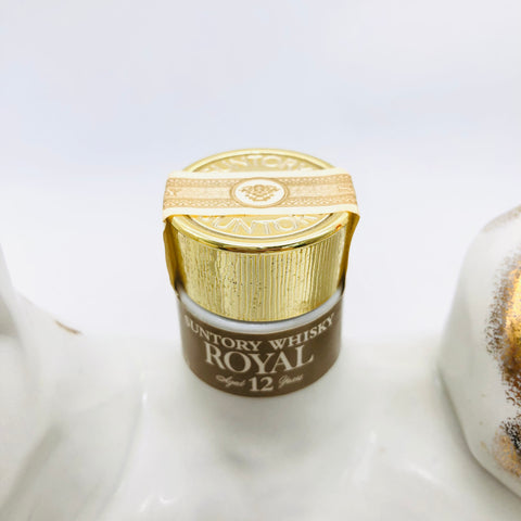 サントリー ローヤル12年  干支ボトル 戌年 2006年 600ml。12年熟成、戌年を象った特別限定ウイスキー