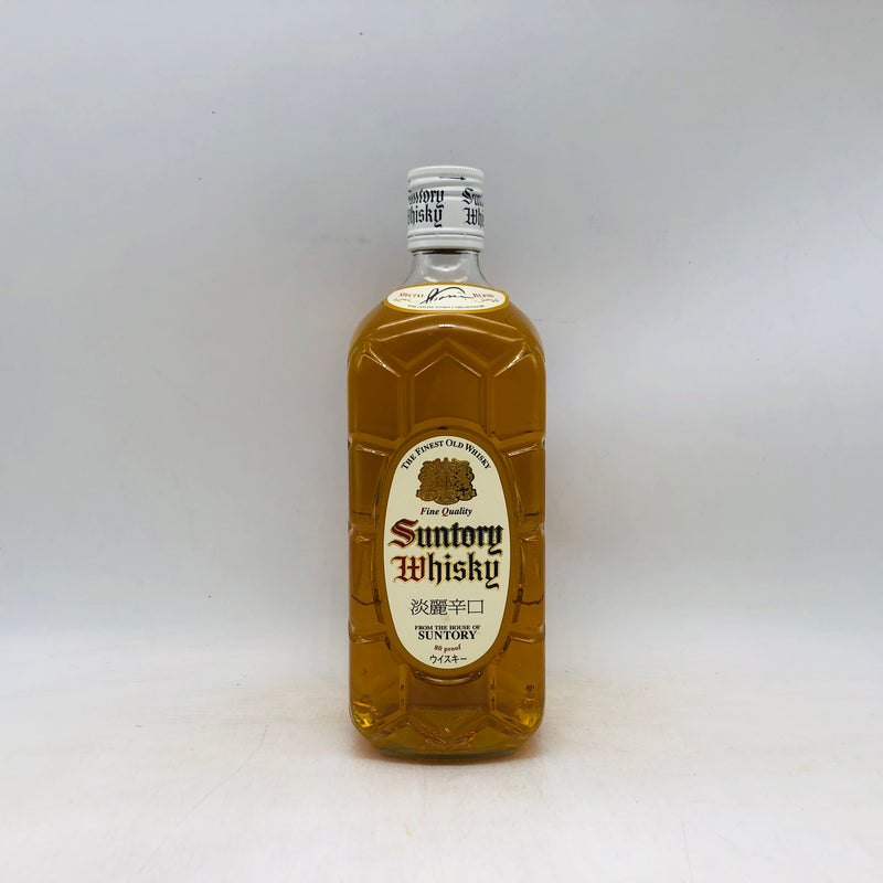 サントリー 白角 淡麗辛口 700ml。キレ味際立つ、爽快ハイボール向け