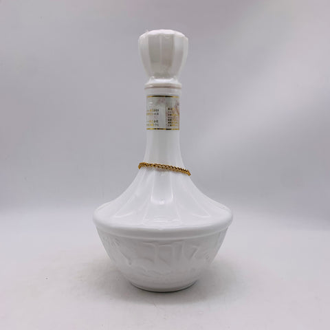 NIKKA ニッカ 鶴 17年 陶器ボトル 余市蒸留所限定 700ml 43% 箱あり NIKKA ニッカ 鶴 17年 陶器ボトル 余市蒸留所限定 700ml 43% 箱あり