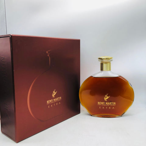 レミーマルタン エクストラ トラファインシャンパーニュ 700ml。極上の熟成が織りなす、至高のコニャック