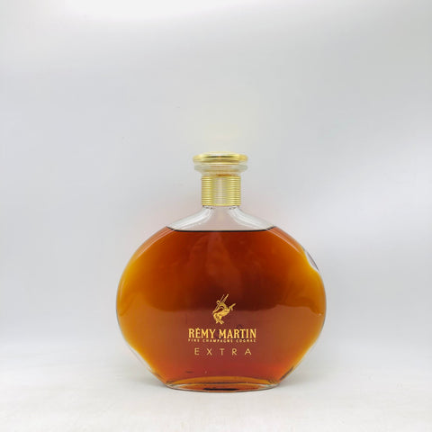 レミーマルタン エクストラ トラファインシャンパーニュ 700ml。極上の熟成が織りなす、至高のコニャック