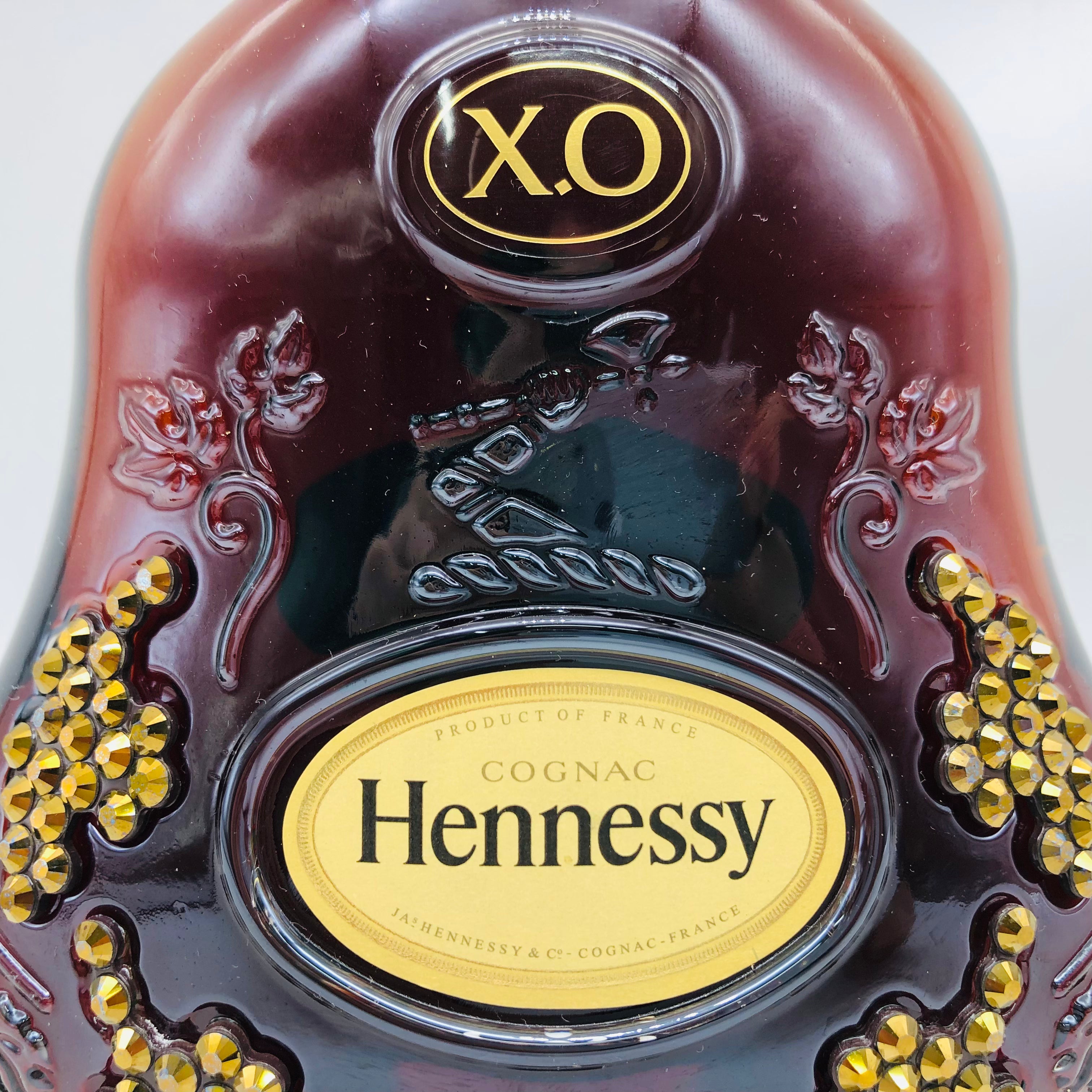 ヘネシーXO Hennessy 黒キャップ 700ml 古酒 箱付き ヘネシー