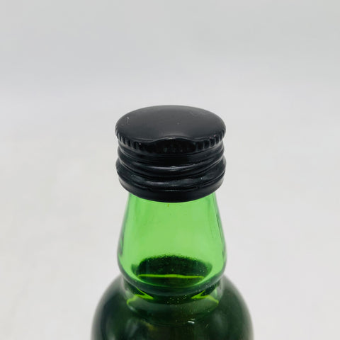 バランタイン17年 50ml。17年熟成が奏でる、エレガントなハーモニー。 