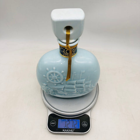 グロリア オーシャン 陶器ボトル ウイスキー特級 720ml 。昭和の記憶を映す、懐かしき国産ウイスキー