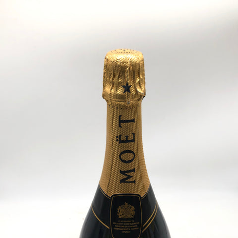 モエ・エ・シャンドン ブリュット・インペリアル マグナム 1500ml。フランス産シャンパン。果実の香りと爽やかな酸が魅力の黄金色の逸品。