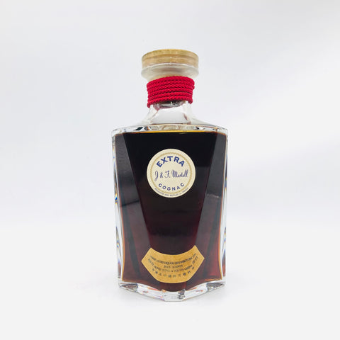 マーテルエクストラバカラ 700ml。芸術品のような至高のコニャック。