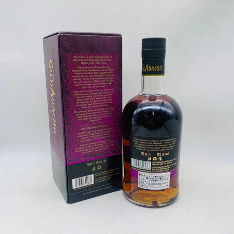 グレンアラヒー 700ml 46% のパッケージ付きのオーヘントシャン ウイスキー。