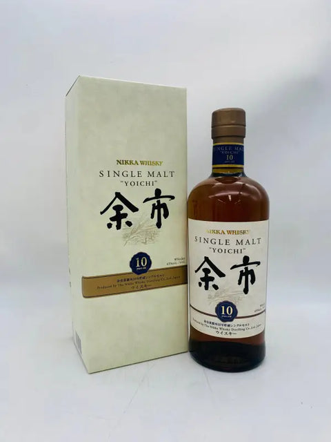 NIKKA 余市10年旧ボトル700mlとパッケージの画像、ウイスキーの魅力を引き立てる