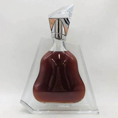 Richard Hennessy リシャール ヘネシー by ダニエル・リベスキンド Richard Hennessy リシャール ヘネシー by ダニエル・リベスキンド